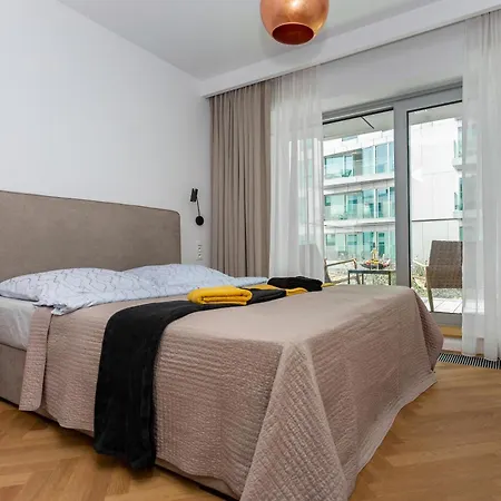 Yacht Park Marina Lägenhet *