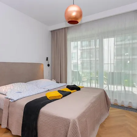 Yacht Park Marina גדינייה